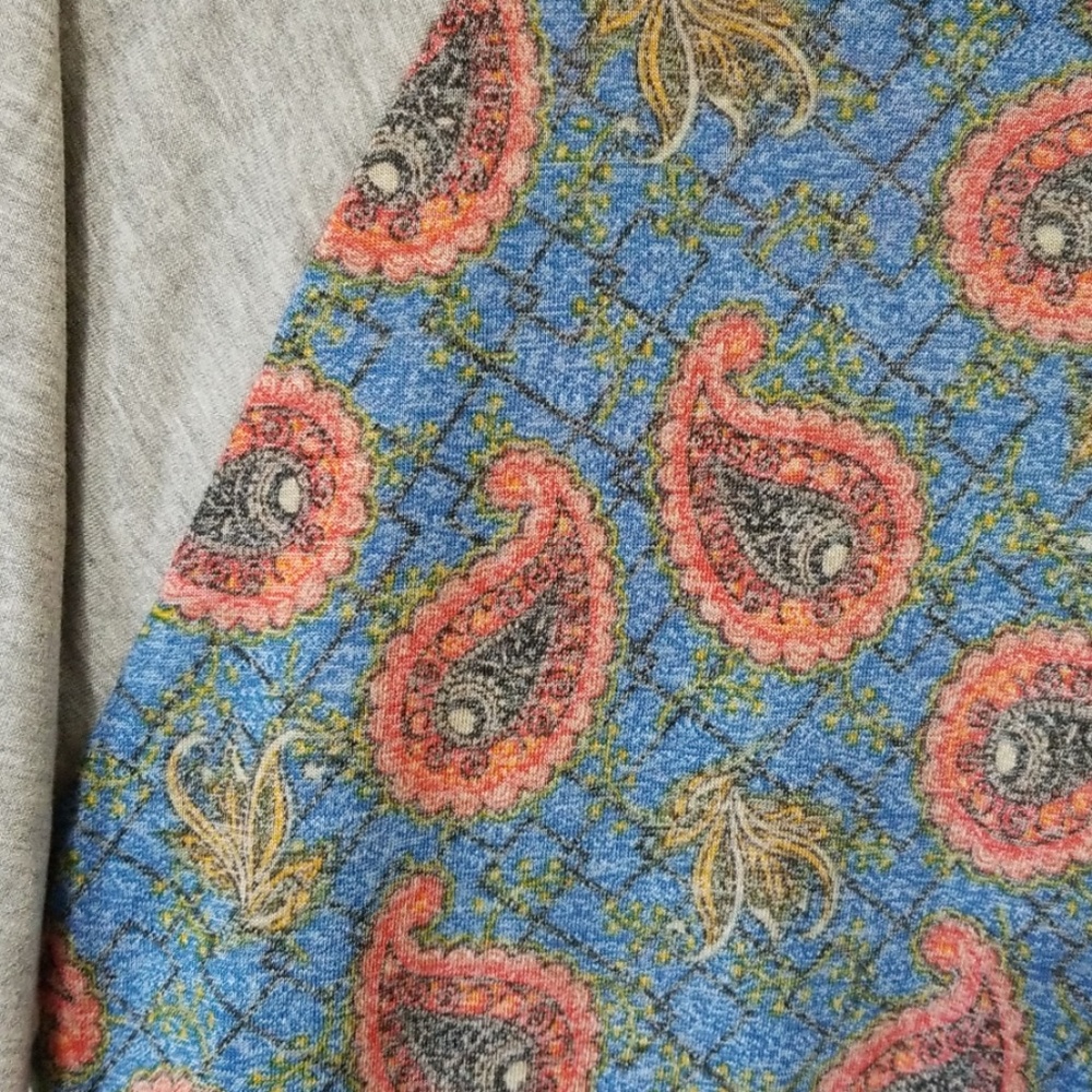 Lularoe Randy top - Picture 4 of 5